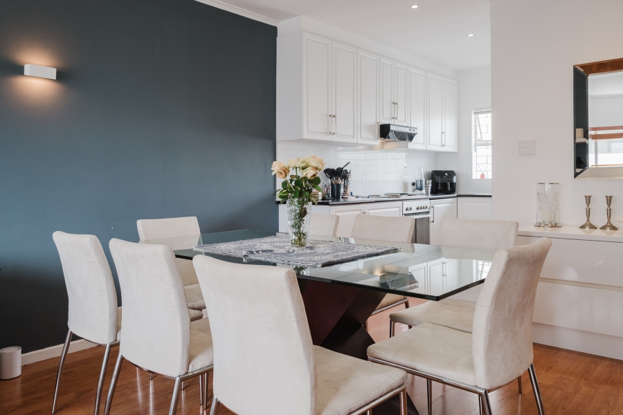 2 Bedroom Property for Sale in Sea Point Western Cape